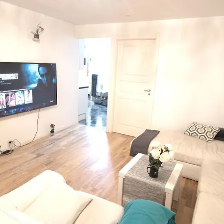***upscale***city Center* *
